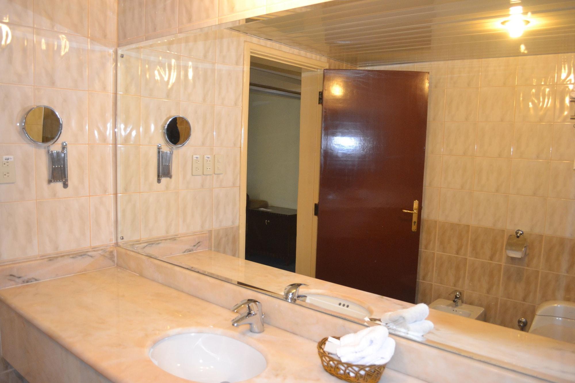 Bilqase Throne Hotel Dammam Ngoại thất bức ảnh